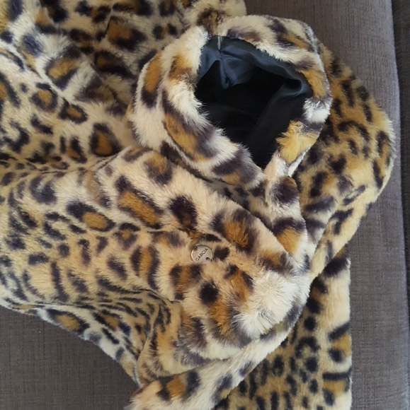 Leopard Faux Fur Neck Warmer Scarf - Picture 4 of 5